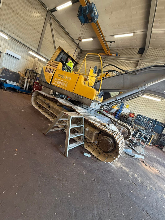 Demonterat fordon Volvo EC360LC Bandgrävare