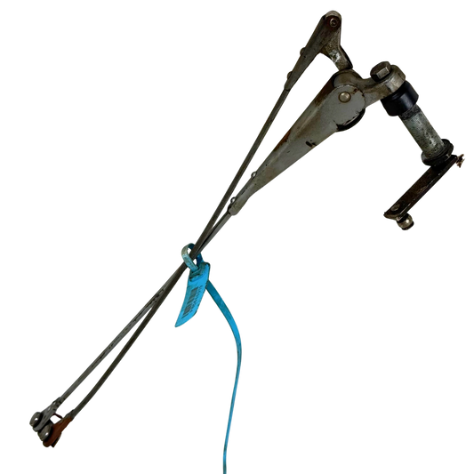 Parallellarm med genomföring | 14043095, 14043100 | Åkerman H7MB