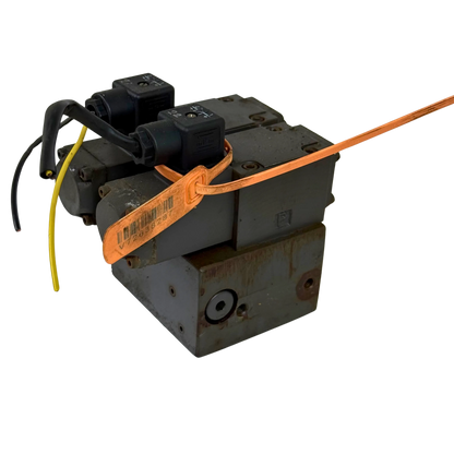 Valve block, quick coupling | 14243111 | Åkerman EW130C