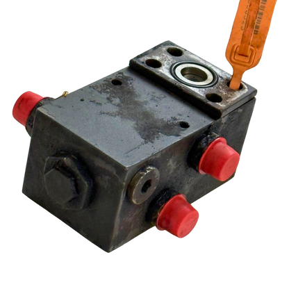 Hydraullås, schaktbladscylinder | 14242622 | Åkerman EW130C