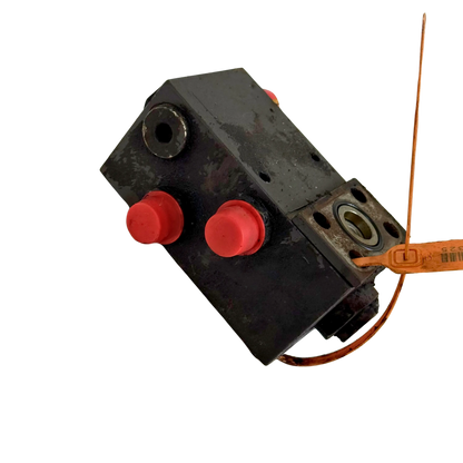 Hydraullås, schaktbladscylinder | 14242622 | Åkerman EW130C