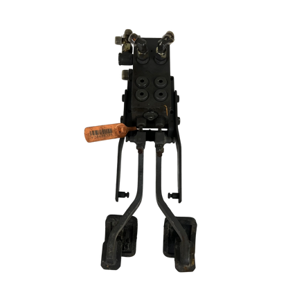 Pedalventil, slänt | 14054202 | Åkerman EW130C