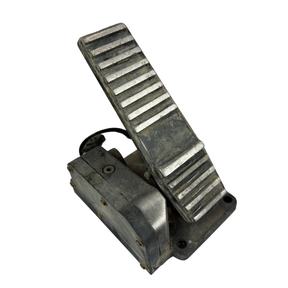 Bromspedal höger | 205-9237 | Cat IT38H