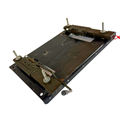 Nedre fäste förarstol med skena | 8101964, 4631364 | Hitachi ZX250LC-3