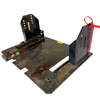 Fäste under förarstol | 6024037 | Hitachi ZX250LC-3