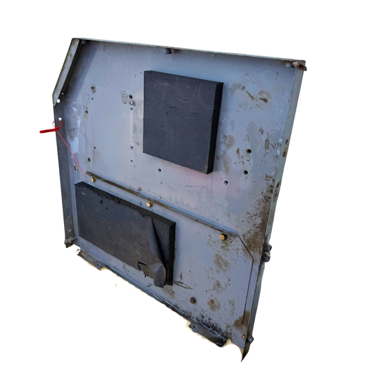 Plåt mellan hytt och luftrenare | 8105387 | Hitachi ZX250LC-3