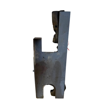 Mellanplåt hydraulpaket och motor | 8100379 | Hitachi ZX250LC-3