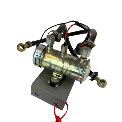 Förpump med fäste | 4645227, 8100676 | Hitachi ZX250LC-3