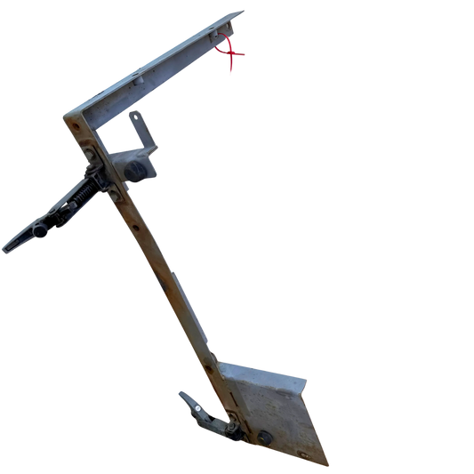 Låsbåge till motor lucka | 7050109 | Hitachi ZX250LC-3