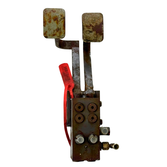 Pedalventil fram-back komplett | 14046594 | Åkerman H9B