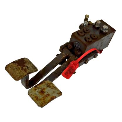 Pedalventil fram-back komplett | 14046594 | Åkerman H9B