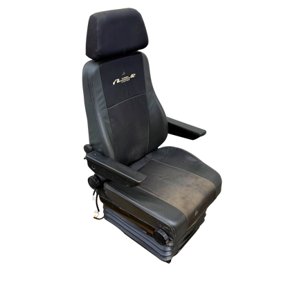 Förastol med armstöd | Åkerman H7C