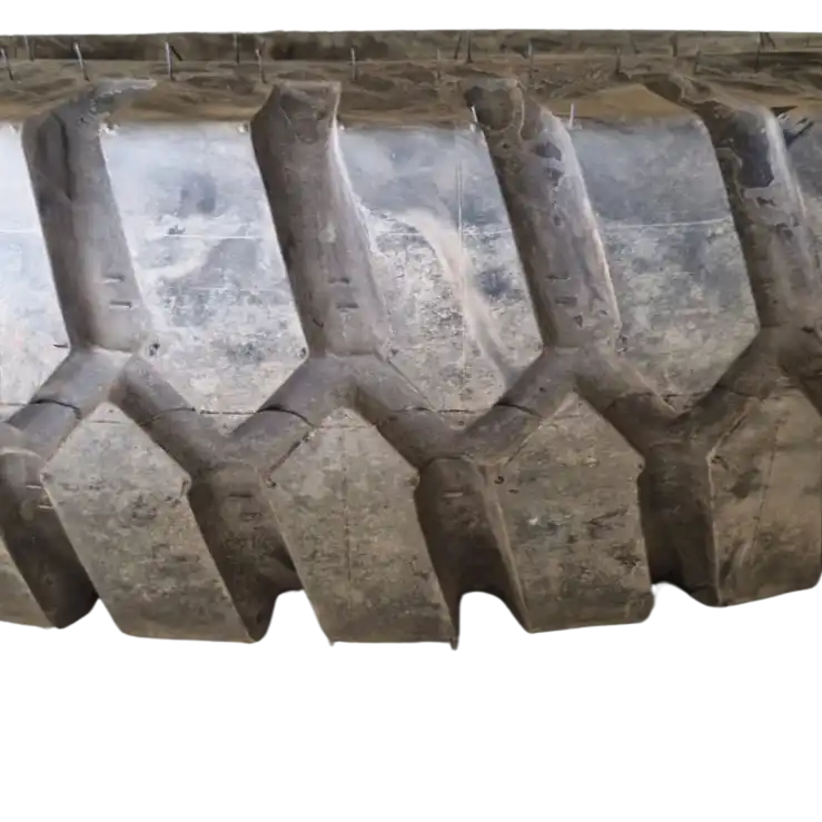 Däck på fälg 10,00-20 | Åkerman EW200