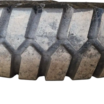 Däck med fälg 10,00-20 | Åkerman EW200