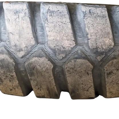 Däck med fälg 10,00-20 | Åkerman EW200