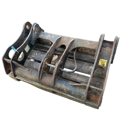 Large BM quick coupler | 11082300, 11045900 | Volvo L70C