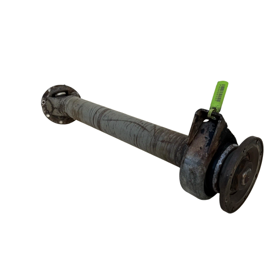 Propeller shaft with center bearing | Ljungby 1322