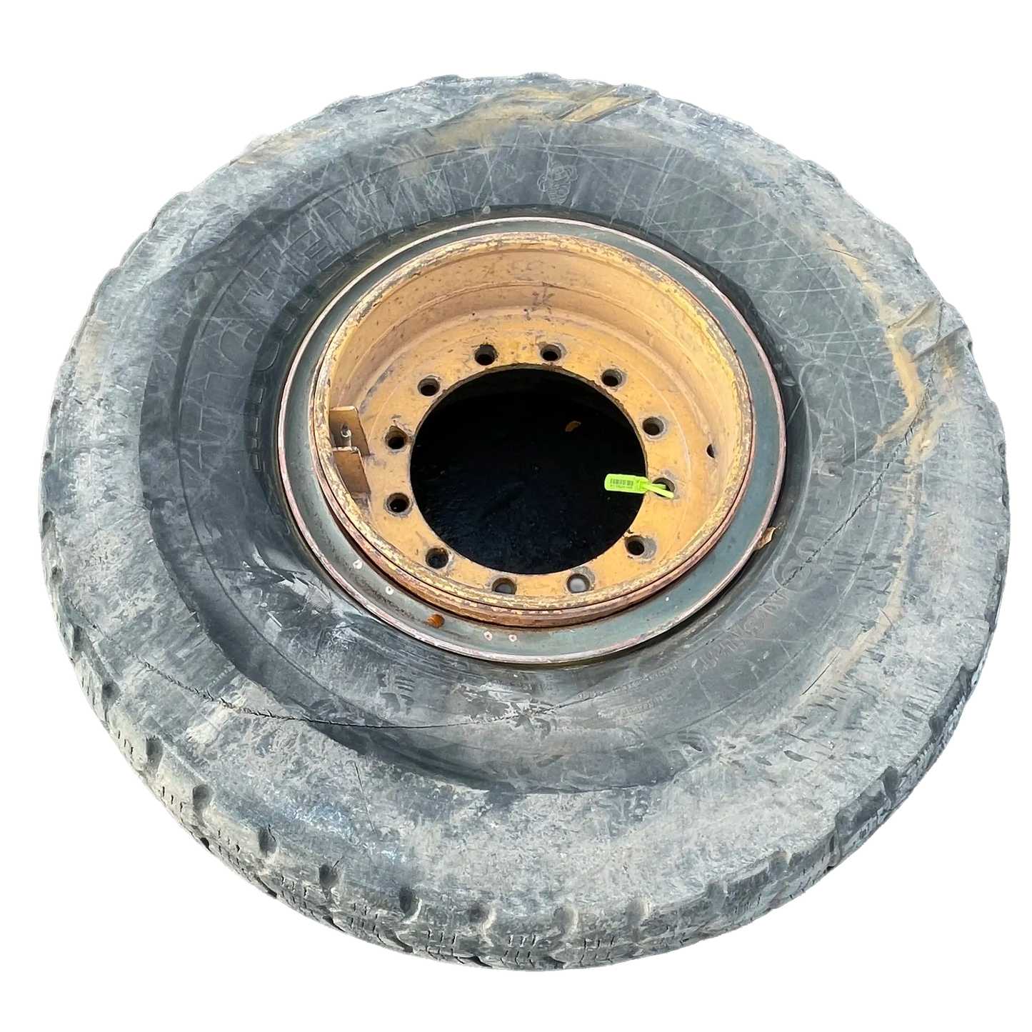 Tire on rim. tire is broken | Ljungby 1322