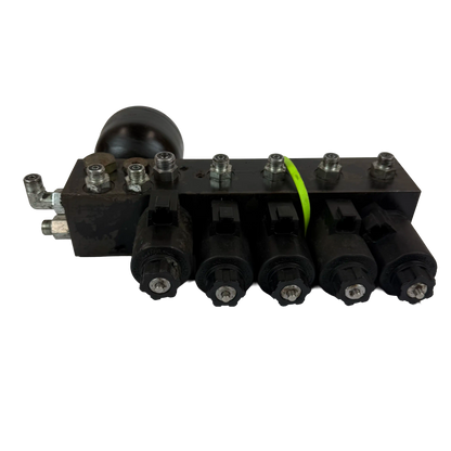 Ventilblock komplett med ackumulator | 14612100, 14784699 | Volvo EC250EL