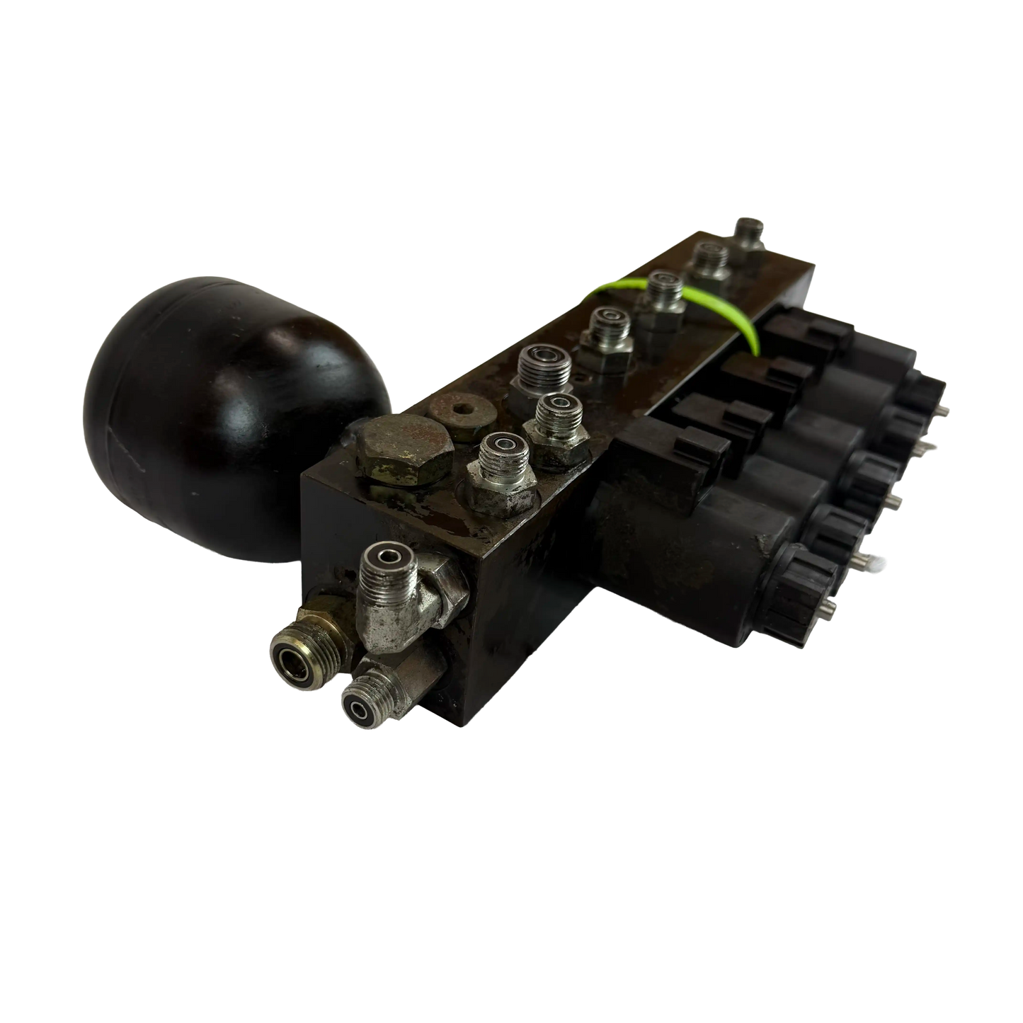 Ventilblock komplett med ackumulator | 14612100, 14784699 | Volvo EC250EL