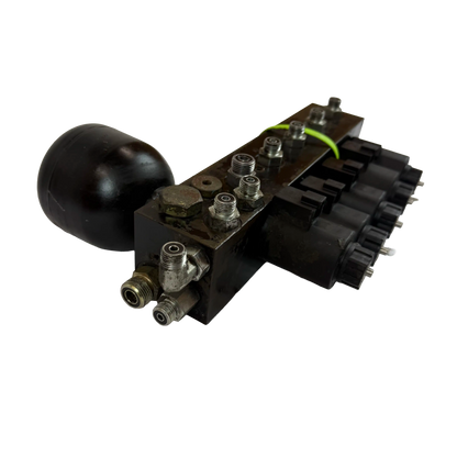 Ventilblock komplett med ackumulator | 14612100, 14784699 | Volvo EC250EL