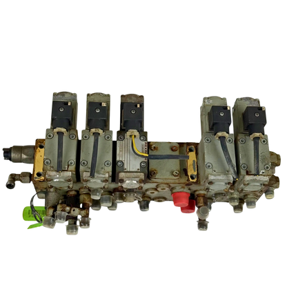 Kopplingsblock bakom hytt | 14250898 | Åkerman H10B