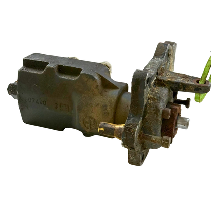 Fotbromsventil inklusive pedalställ | 11090732, 11101140, 11997354, 11704317 | Volvo L70C