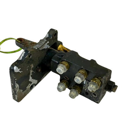 Fotbromsventil inklusive pedalställ | 11090732, 11101140, 11997354, 11704317 | Volvo L70C