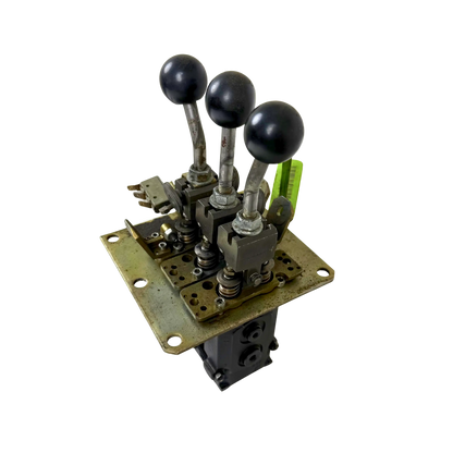 Servo valve | 11090316 | Volvo L70C