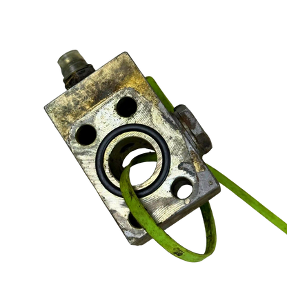 Kopplingsblock centralblock - manöver ventil | 11090355 | Volvo L70C