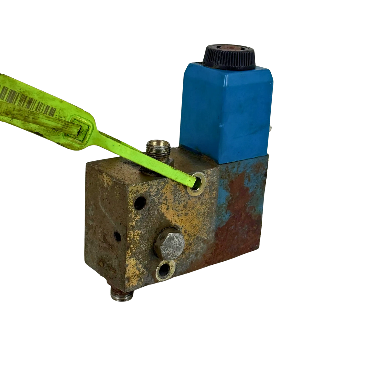 Solenoid valve with manifold block | 11090363, 11090349 | Volvo L70C