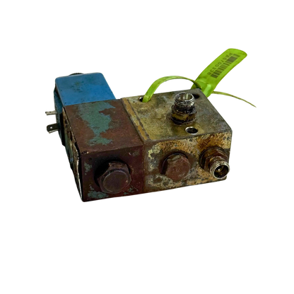 Solenoid valve with manifold block | 11090363, 11090349 | Volvo L70C