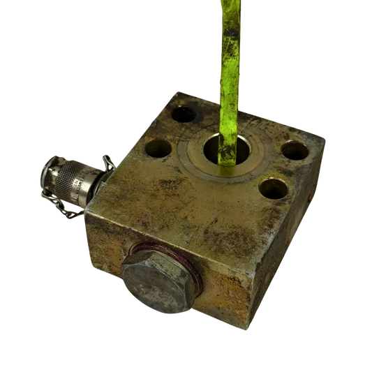 Kopplingsblock hydraulsystem: lyft | 11091917 | Volvo L70C