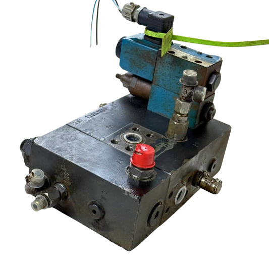 Ventilblock ink magnetventil | 11091240 | Volvo L70C