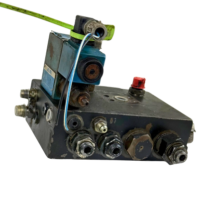 Ventilblock ink magnetventil | 11091240 | Volvo L70C