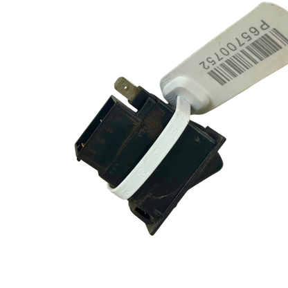 Strömbrytare hydrauliskt redskapsfäste | 11039463, 11039585 | Volvo L90C