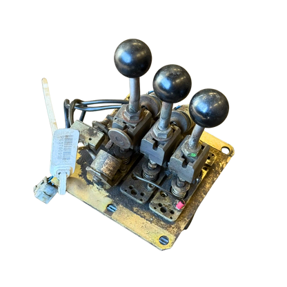 Servo valve | 11006598 | Volvo L90C