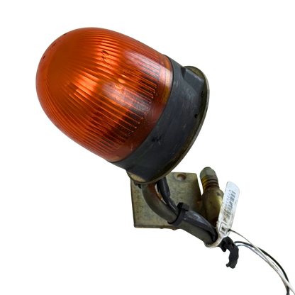 Rot varningsljus ink fäste | 11039291, 11170098, 11994483, 951978 | Volvo L90C