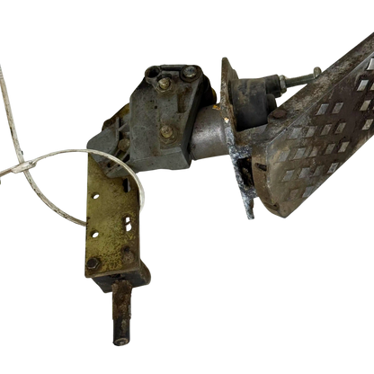 Gaspedal | 33260, 4940759 | Volvo L90C