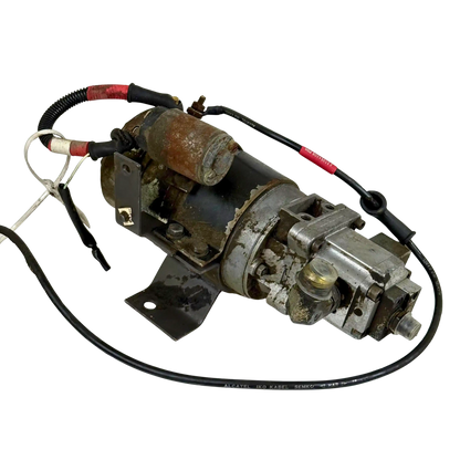 Pumpenhet inklusive elmotor nödstyrning | 11027100, 11027437 | Volvo L90C