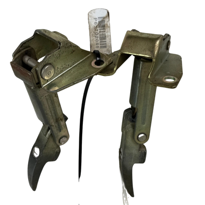 Huvlås motorhuv 2 st | 14532180 | Volvo EC140CL