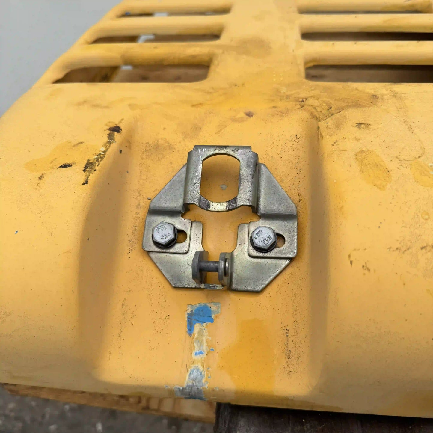 Motorlucka | 14576170 | Volvo EC140CL