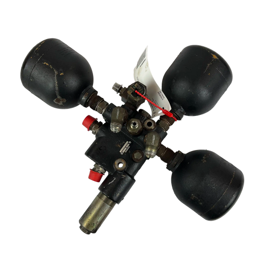 Avlastningsventil med ackumulator | Volvo L50