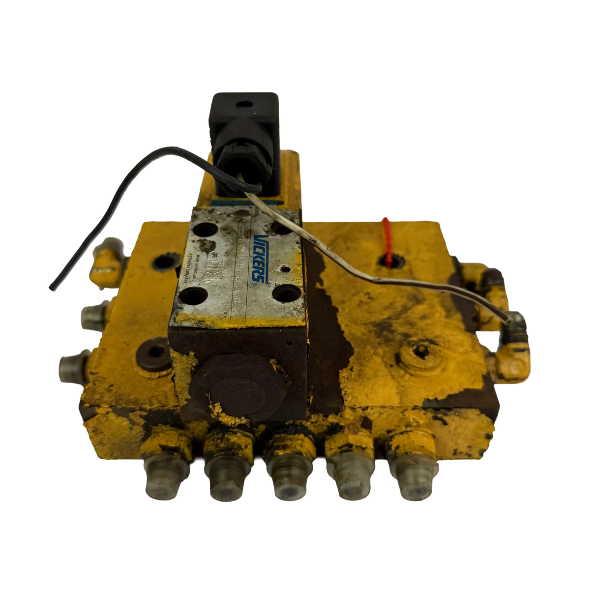 Manifold block with electric magnet | Volvo BM6300