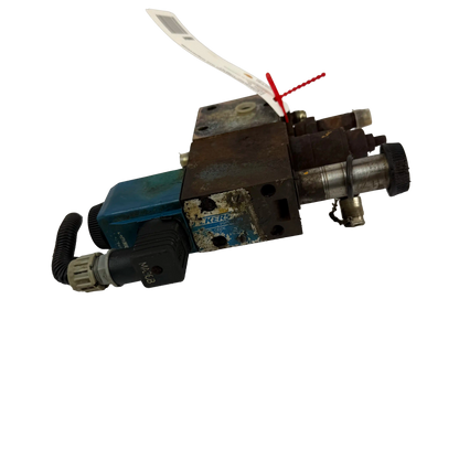 Pressure relief valve with solenoid valve | 11706167 | Volvo L70C