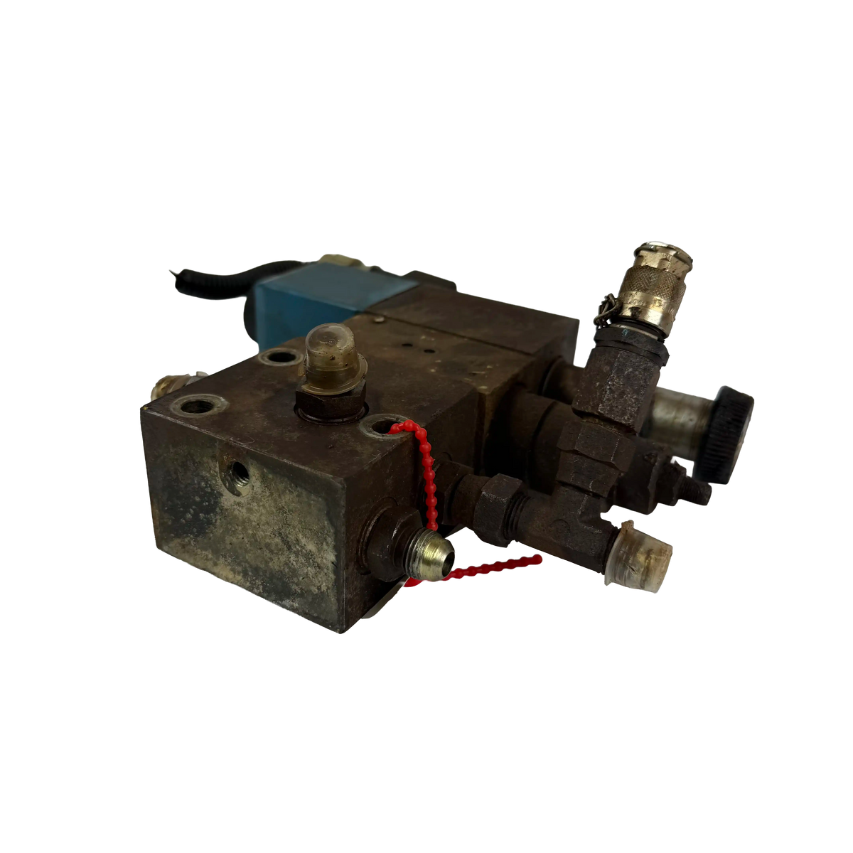 Pressure relief valve with solenoid valve | 11706167 | Volvo L70C