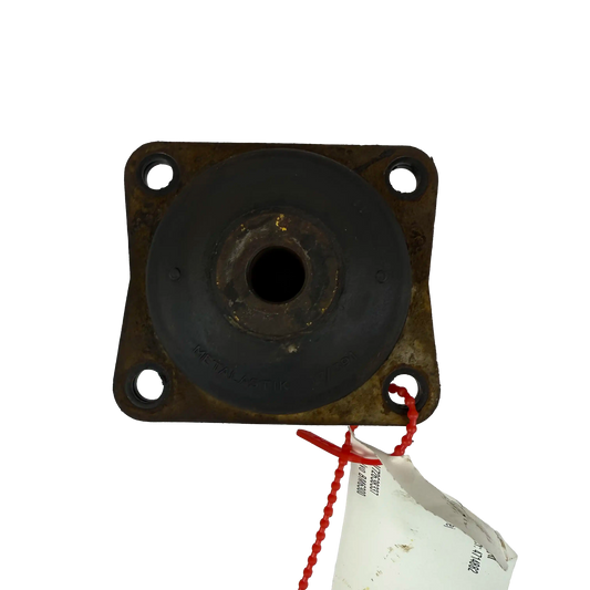 Gummifäste hytt | 4714882 | Volvo BM6300