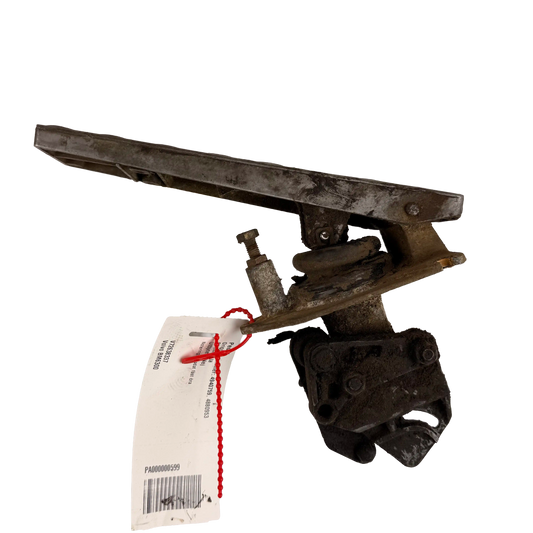 Pedal | 4880953, 33260, 4940759 | Volvo BM6300