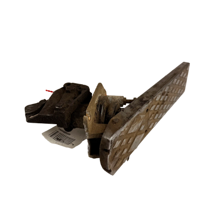 Pedal | 4880953, 33260, 4940759 | Volvo BM6300