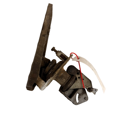 Pedal | 4880953, 33260, 4940759 | Volvo BM6300